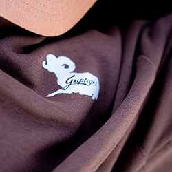 Bighorn Crewneck (Clay/Cream)